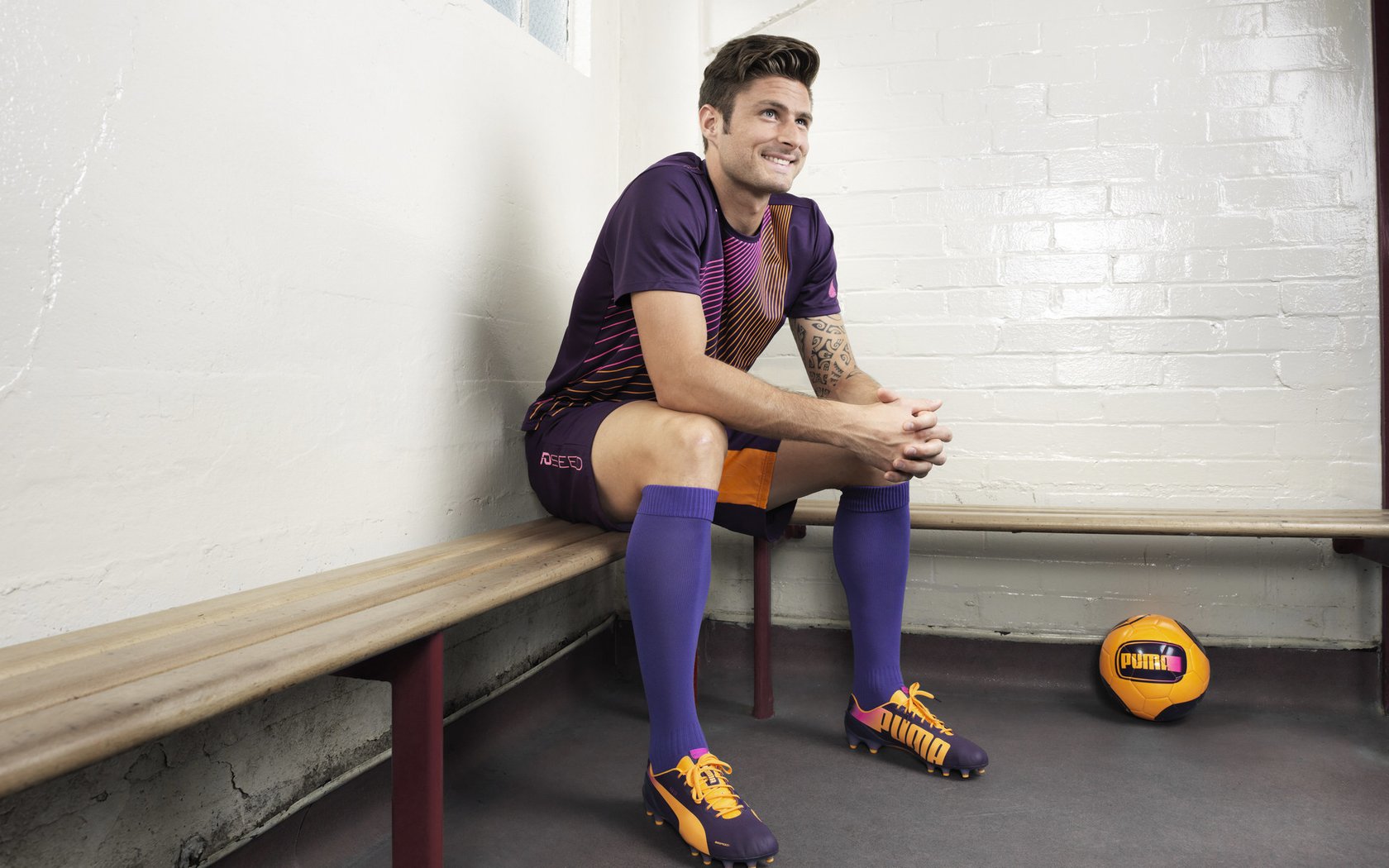 伊朗国家队挺进冬奥八强,冰雪中续写绿茵荣耀,伊朗队名单